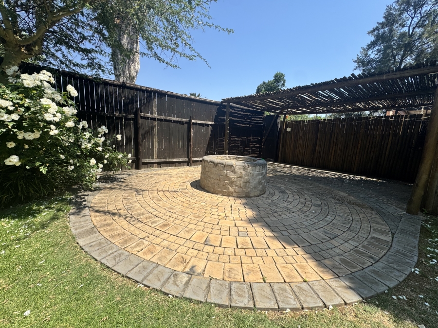 4 Bedroom Property for Sale in Neserhof North West